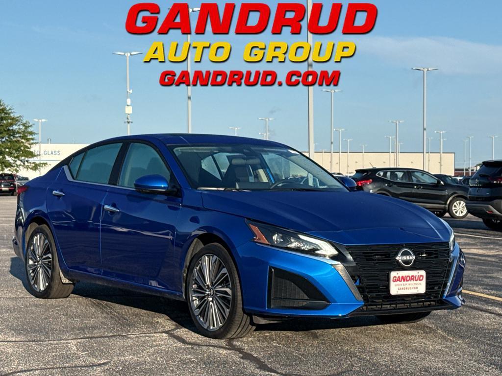 used 2025 Nissan Altima car, priced at $30,990