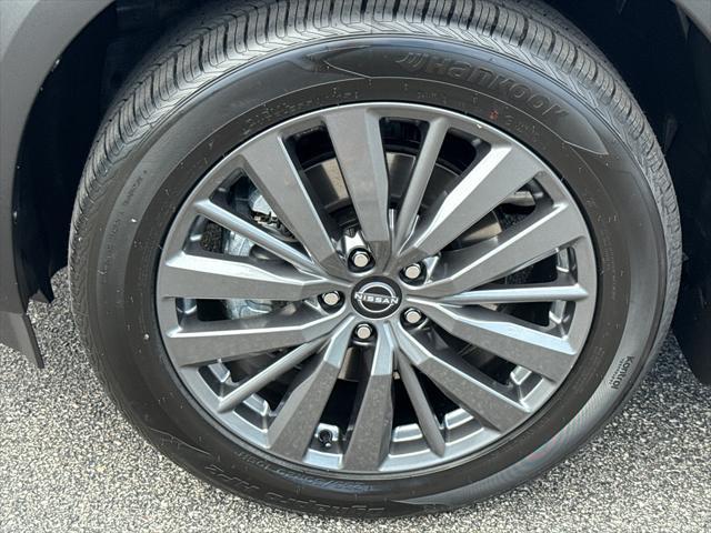 new 2025 Nissan Pathfinder car, priced at $46,474