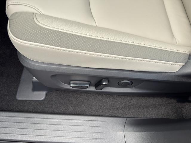 new 2025 Nissan Pathfinder car, priced at $46,474