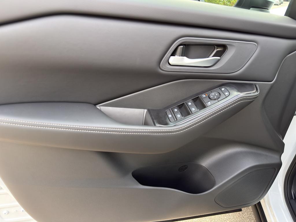 new 2026 Nissan Rogue car, priced at $31,959