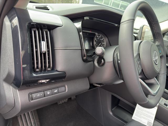 new 2025 Nissan Pathfinder car, priced at $42,799