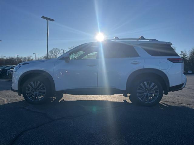 new 2025 Nissan Pathfinder car, priced at $47,823