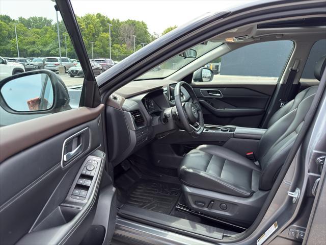 used 2021 Nissan Rogue car, priced at $25,290
