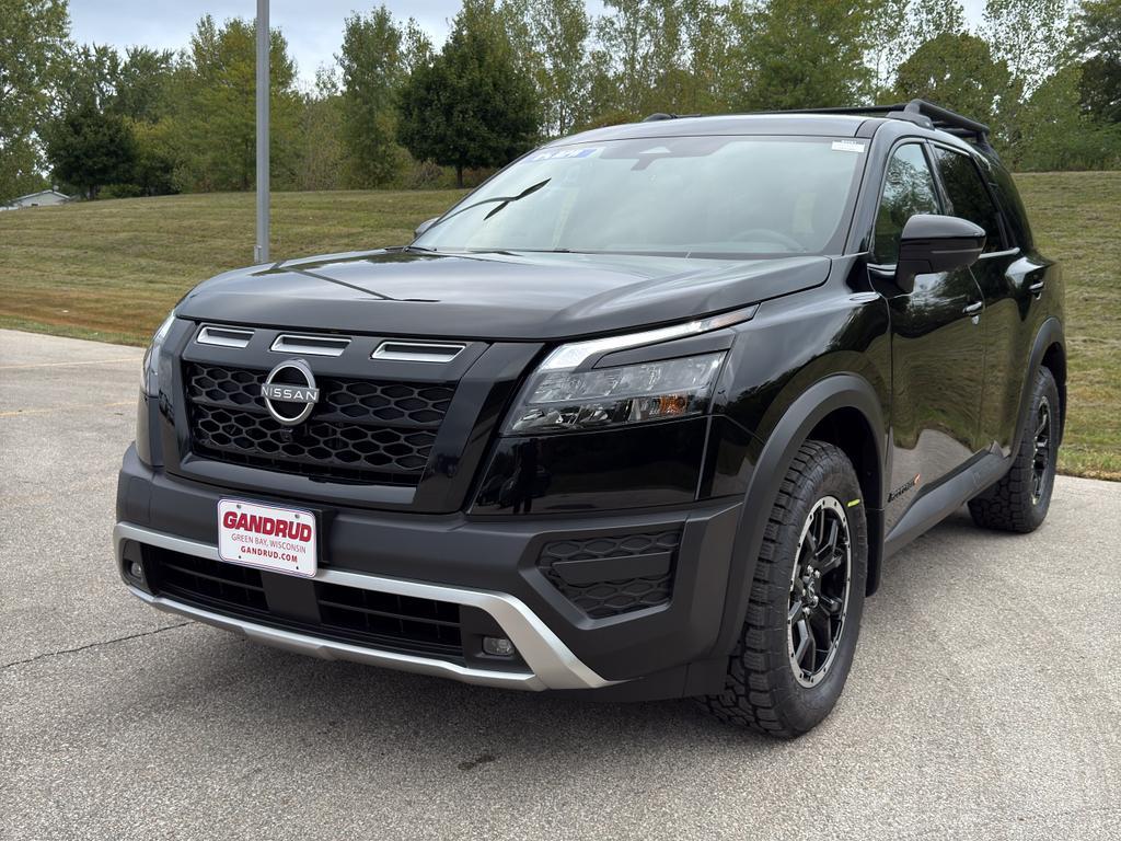new 2025 Nissan Pathfinder car, priced at $42,399