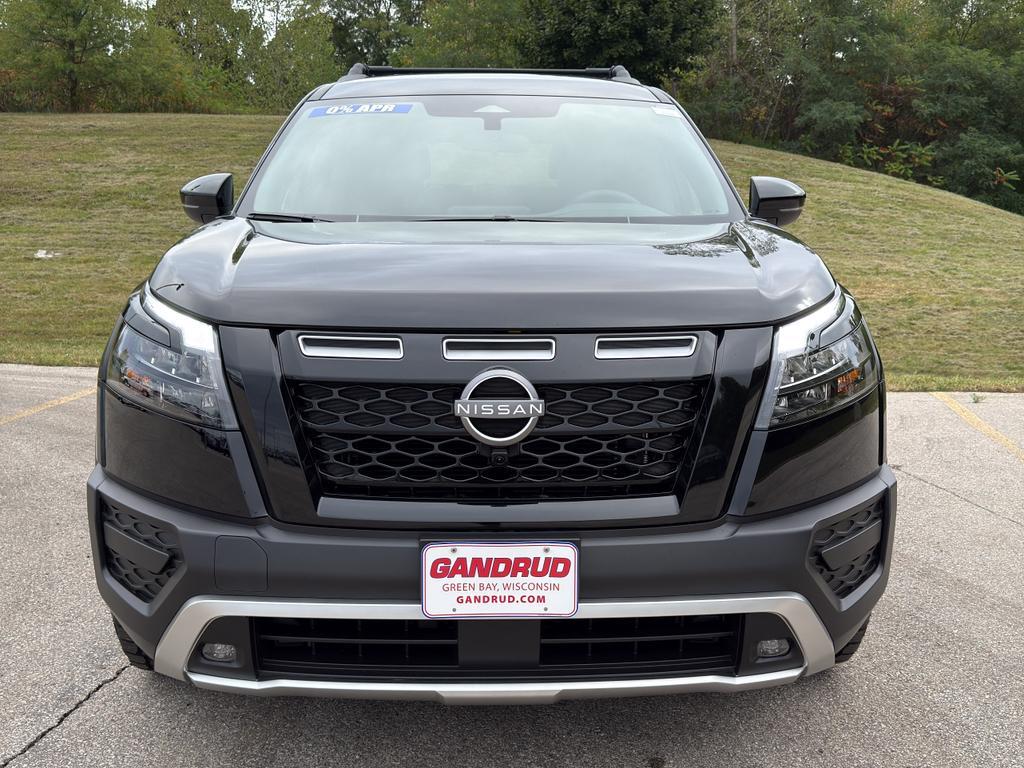 new 2025 Nissan Pathfinder car, priced at $42,399