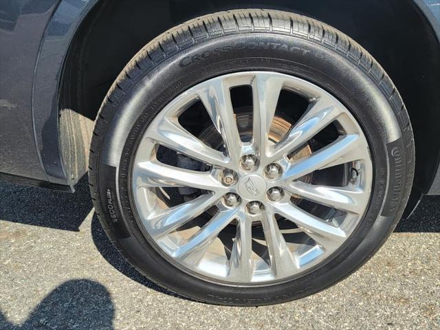 used 2021 Cadillac XT6 car, priced at $24,371
