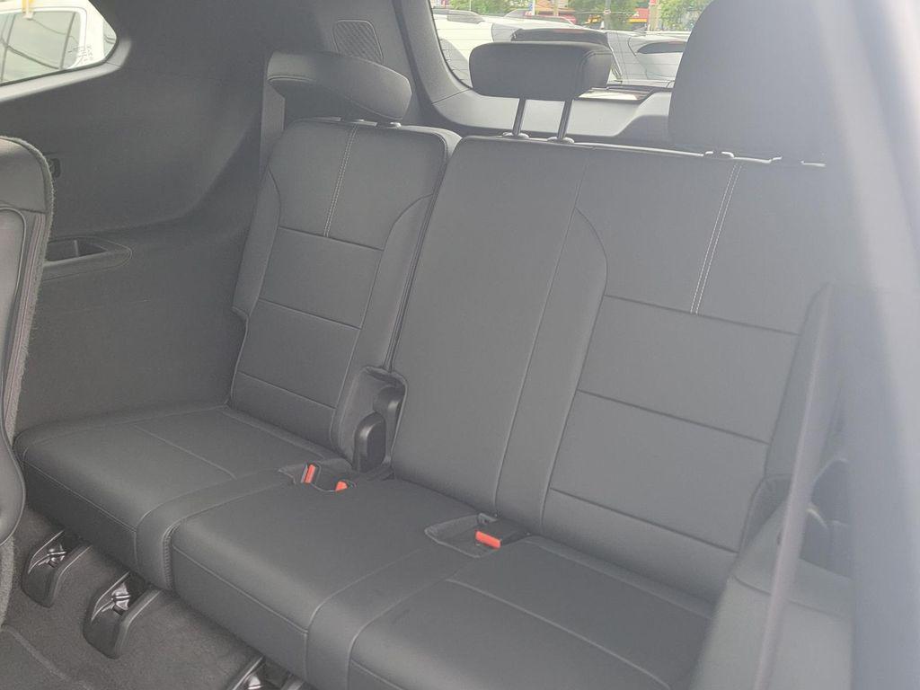 used 2024 GMC Acadia car, priced at $39,985