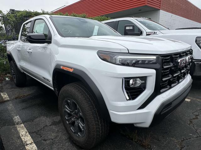 new 2025 GMC Canyon car, priced at $40,095