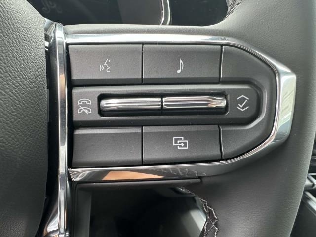 new 2025 GMC Canyon car, priced at $40,095