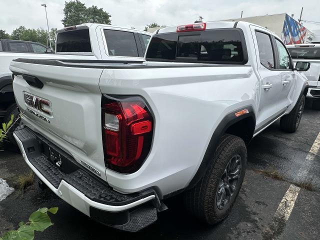 new 2025 GMC Canyon car, priced at $40,095
