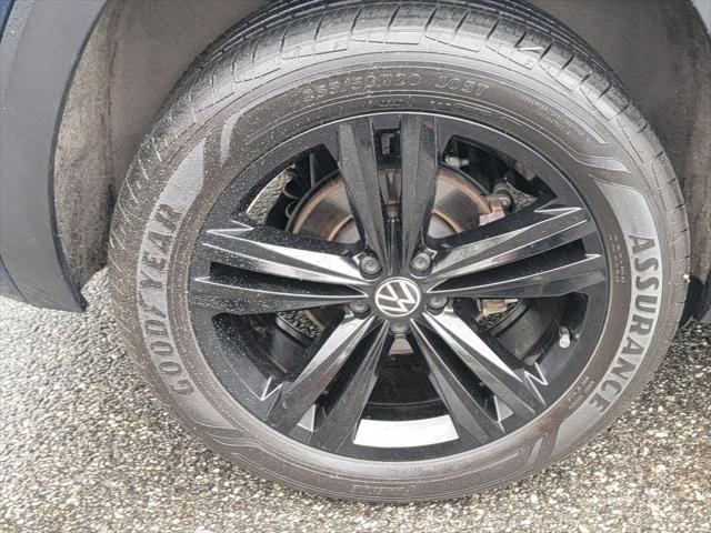 used 2023 Volkswagen Atlas Cross Sport car, priced at $32,995