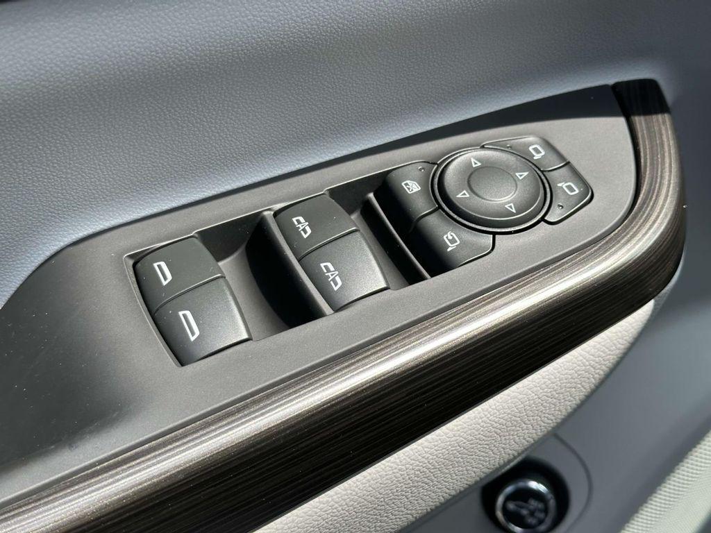 used 2023 GMC Acadia car, priced at $28,995