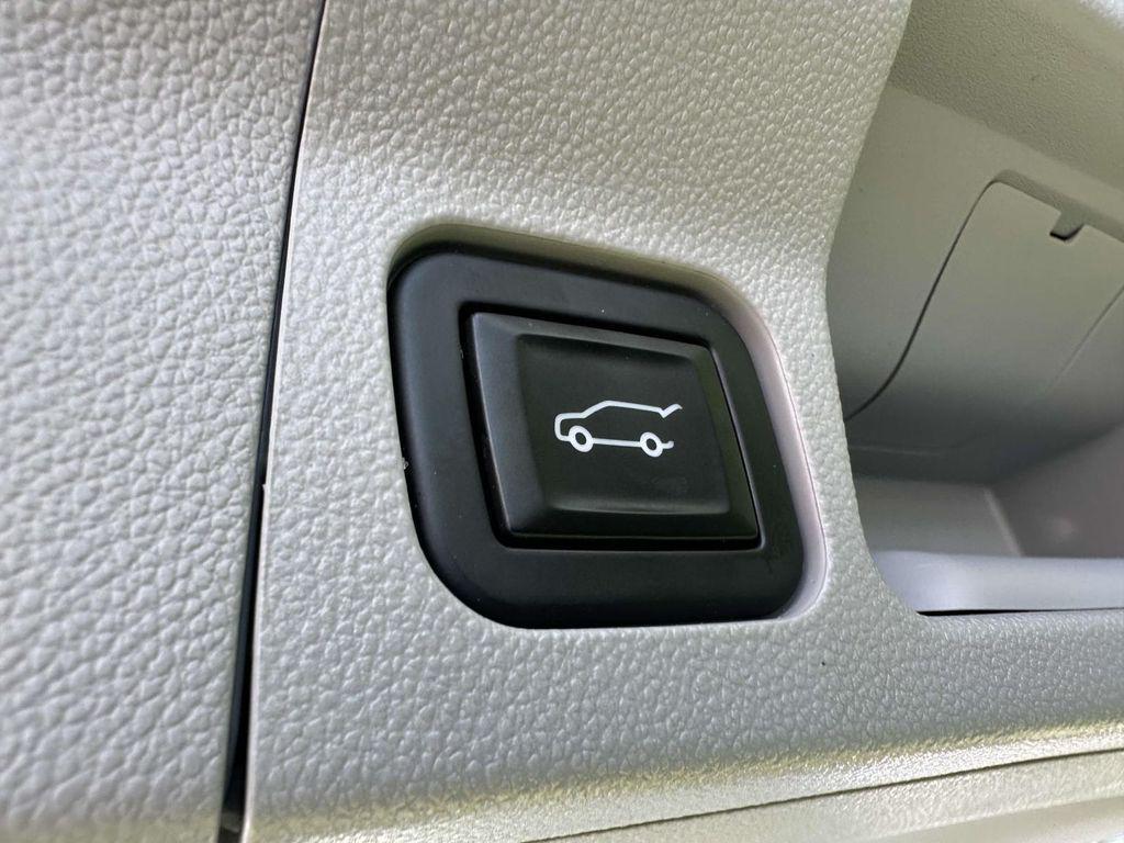 used 2023 GMC Acadia car, priced at $28,995