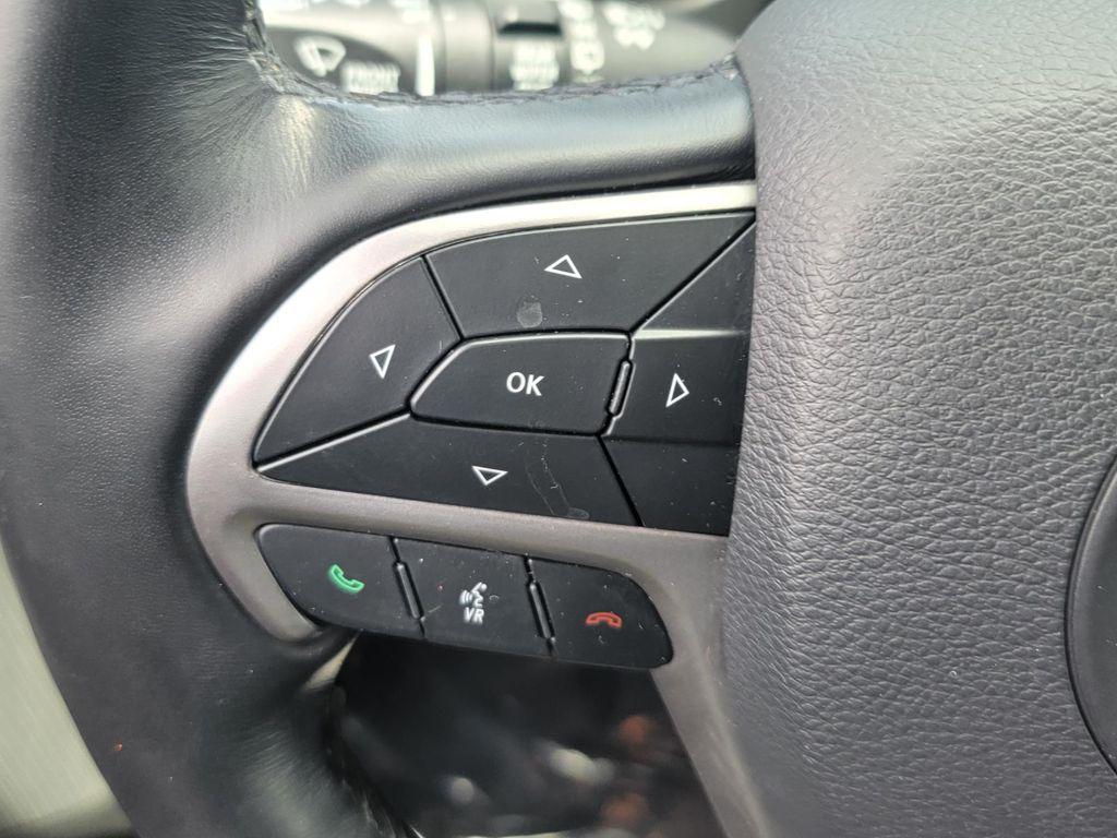 used 2020 Jeep Grand Cherokee car, priced at $20,000
