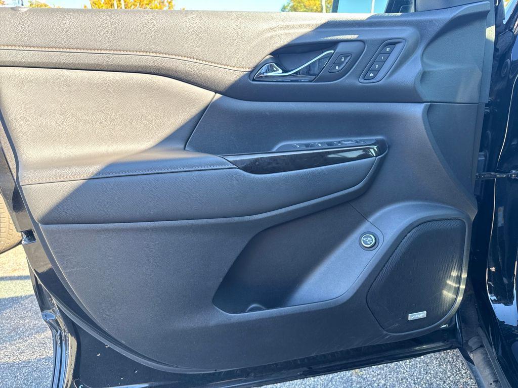 used 2023 GMC Acadia car, priced at $33,551