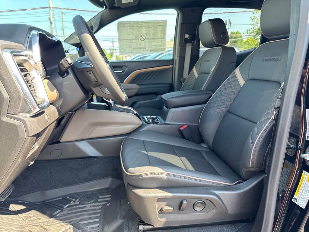 new 2025 GMC Canyon car, priced at $56,705