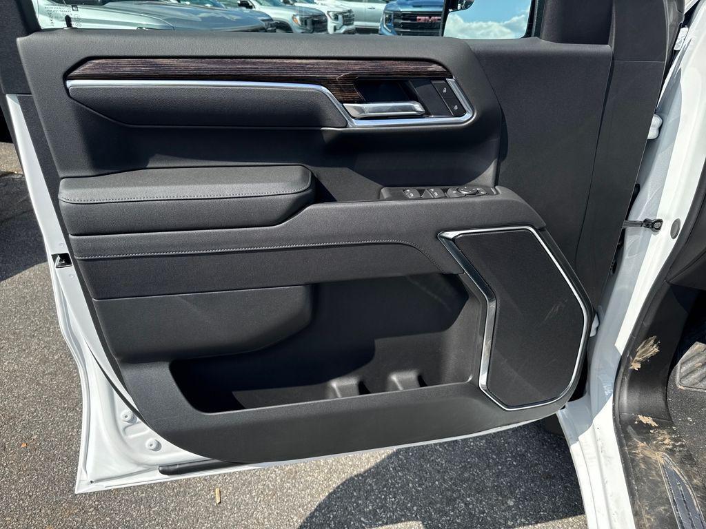 new 2026 GMC Sierra 1500 car, priced at $57,495