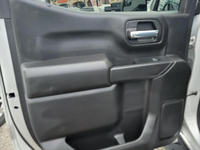 used 2022 Chevrolet Silverado 1500 car, priced at $31,995