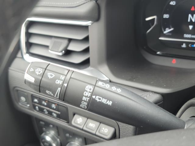new 2024 GMC Yukon XL car, priced at $90,000