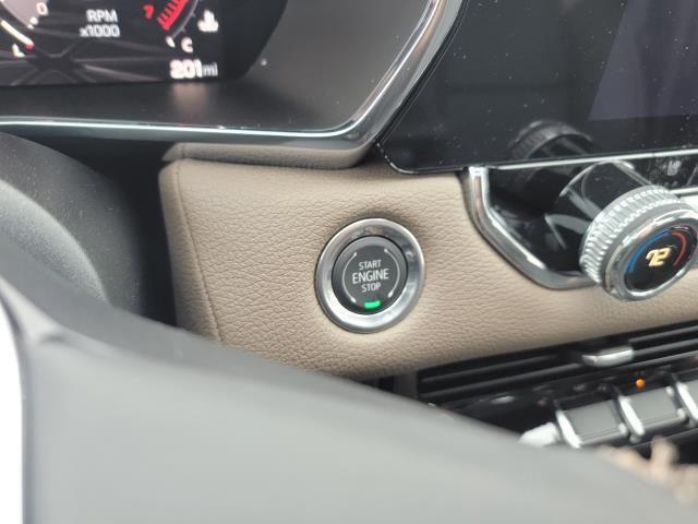 new 2025 GMC Canyon car, priced at $52,179