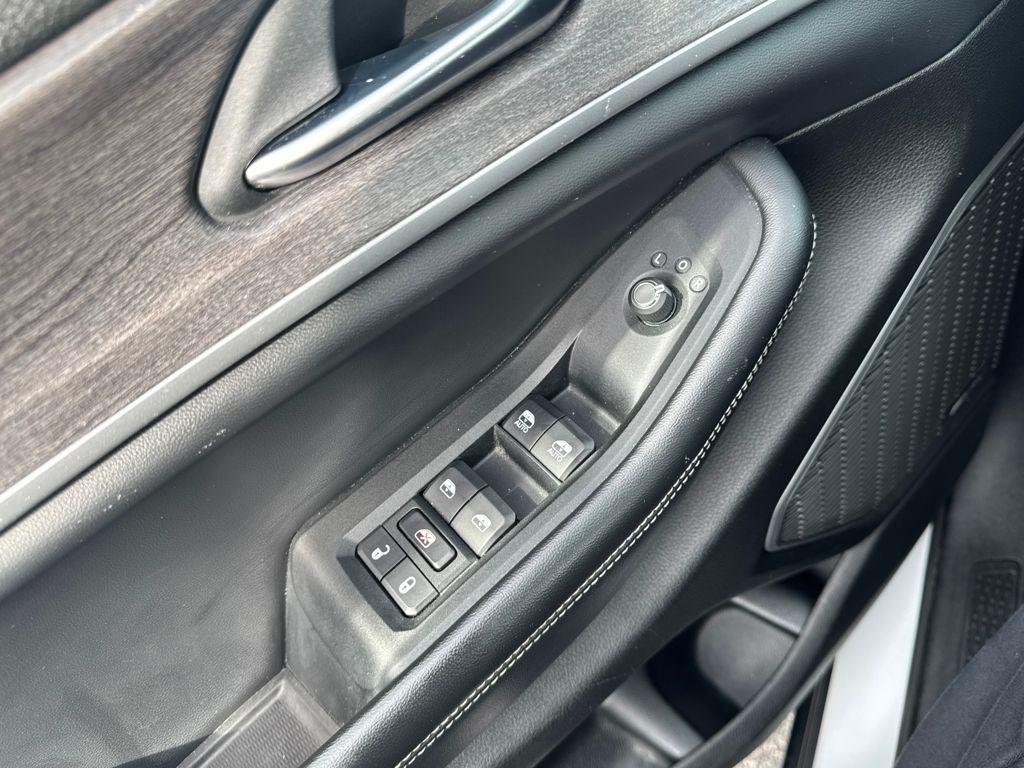 used 2022 Jeep Grand Cherokee L car, priced at $24,777