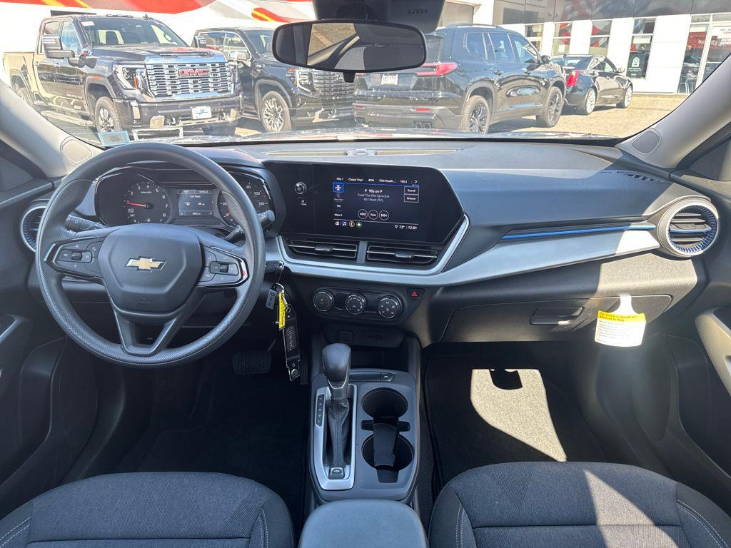 used 2024 Chevrolet Trax car, priced at $18,999