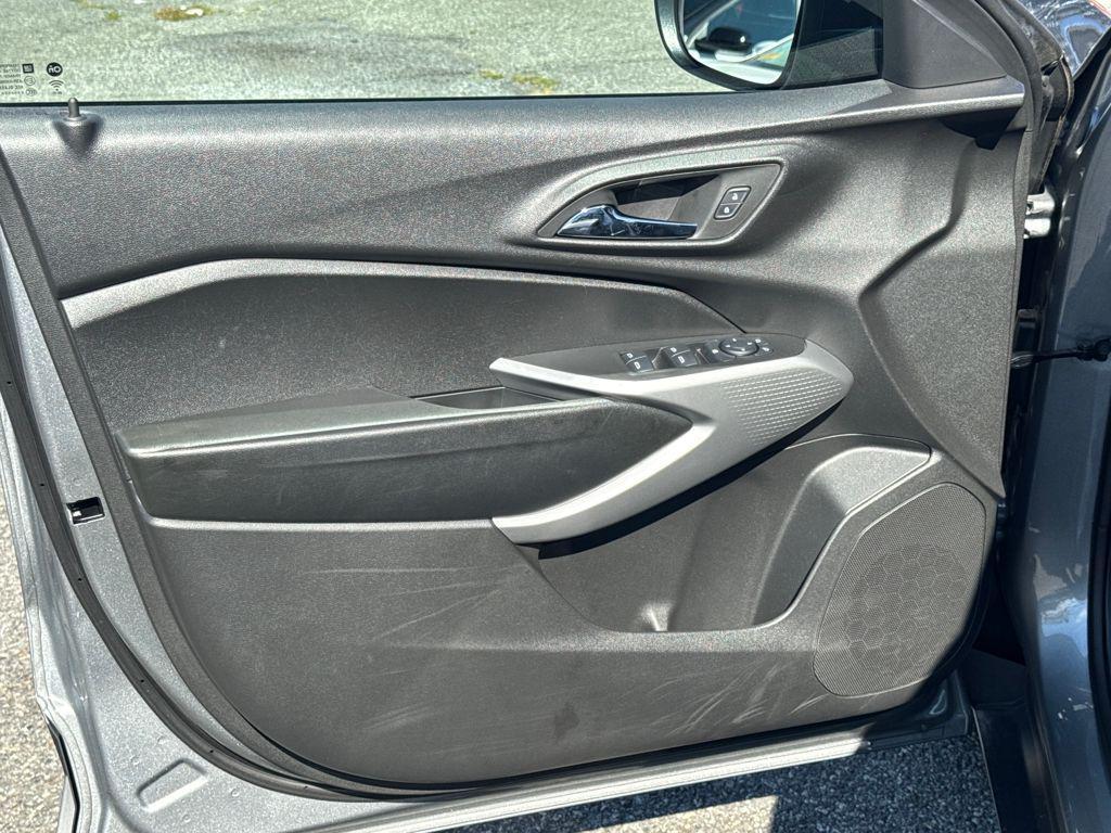 used 2024 Chevrolet Trax car, priced at $18,999