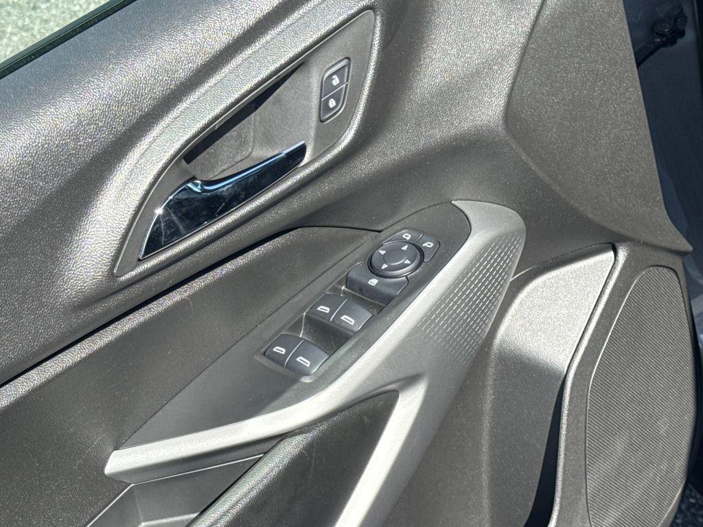 used 2024 Chevrolet Trax car, priced at $18,999