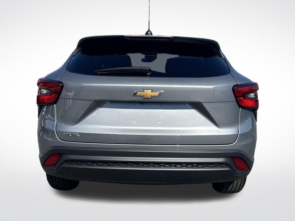 used 2024 Chevrolet Trax car, priced at $18,999
