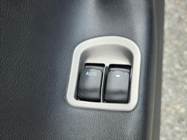 used 2006 Pontiac Solstice car, priced at $9,885