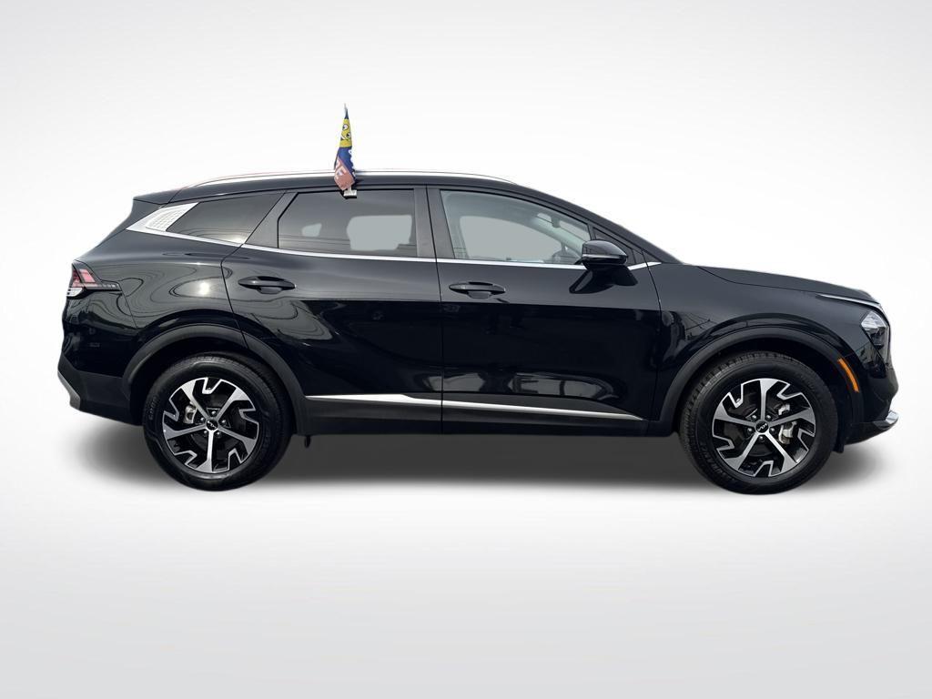used 2023 Kia Sportage Hybrid car, priced at $25,999