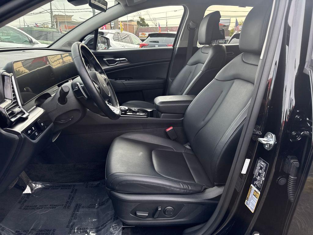 used 2023 Kia Sportage Hybrid car, priced at $25,999