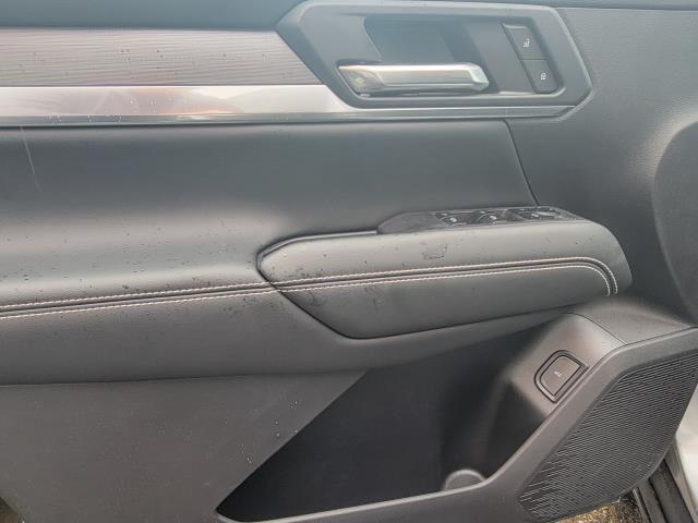 new 2025 GMC Terrain car, priced at $38,085