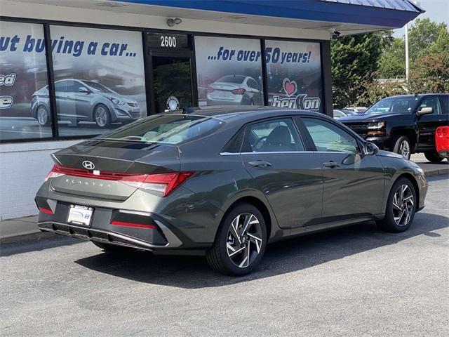 new 2024 Hyundai Elantra car, priced at $23,260