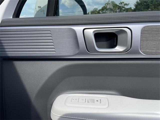 new 2025 Hyundai Santa Fe car, priced at $45,888