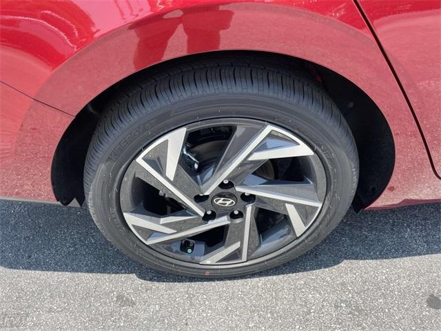 new 2025 Hyundai Elantra car, priced at $25,529
