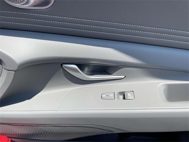 new 2025 Hyundai Elantra car, priced at $25,529