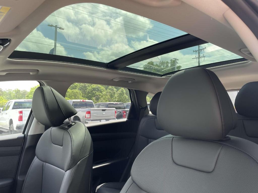 new 2025 Hyundai TUCSON Hybrid car, priced at $36,711