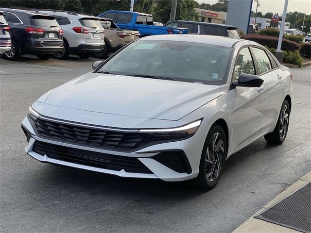 new 2025 Hyundai Elantra car, priced at $22,438