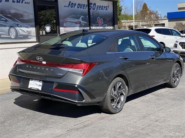 new 2024 Hyundai Elantra HEV car, priced at $28,927