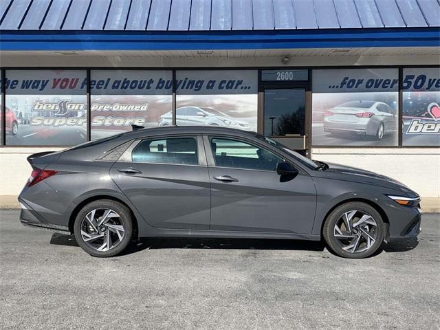 new 2025 Hyundai Elantra car, priced at $22,985