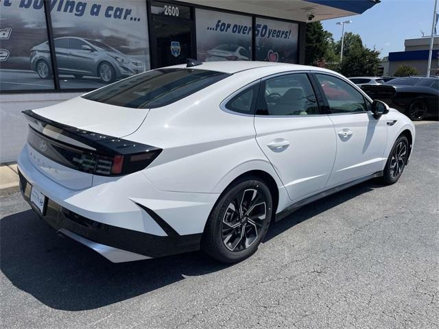 new 2025 Hyundai Sonata car, priced at $27,432