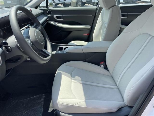 new 2025 Hyundai Sonata car, priced at $27,432