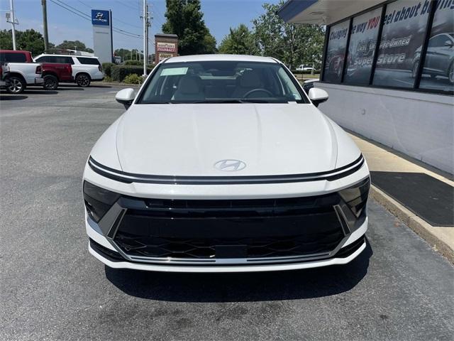 new 2025 Hyundai Sonata car, priced at $27,432