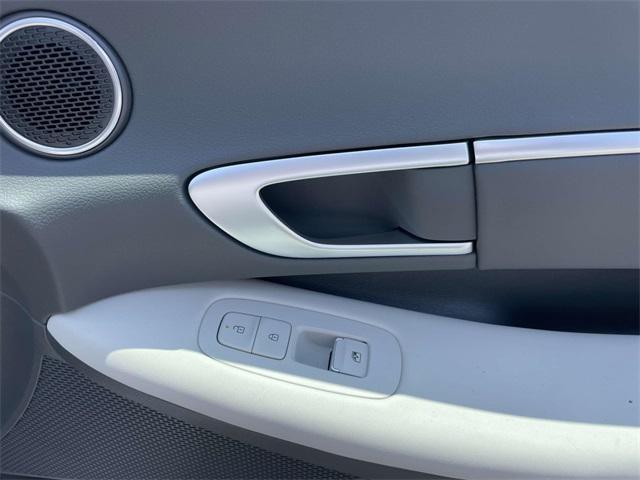 new 2025 Hyundai Sonata car, priced at $27,432