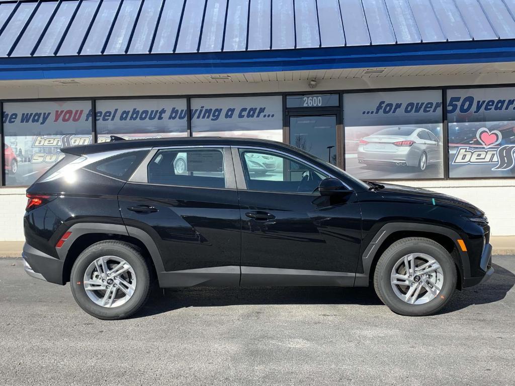 new 2025 Hyundai Tucson car, priced at $28,887