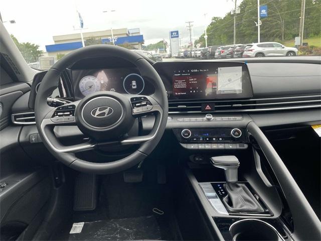 new 2025 Hyundai Elantra car, priced at $26,009