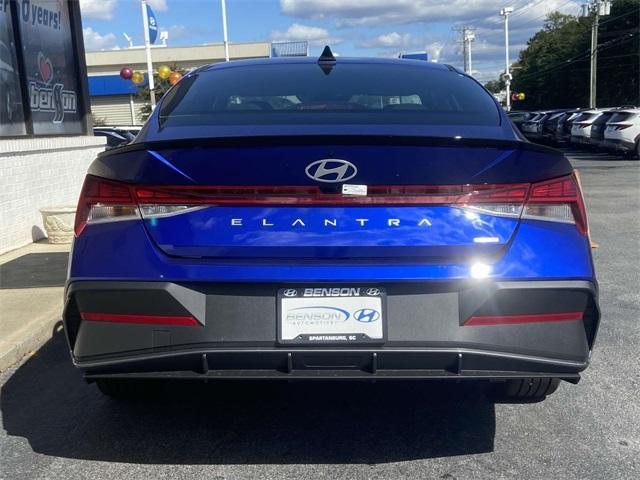 new 2025 Hyundai Elantra HEV car, priced at $27,053