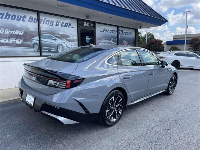new 2025 Hyundai Sonata car, priced at $27,116