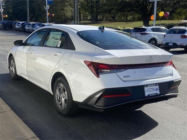 new 2025 Hyundai Elantra car, priced at $23,062